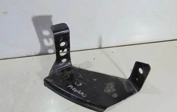 Renault Master III Radiator mount bracket