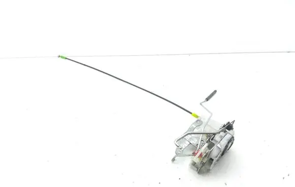 Toyota Aygo AB10 Front door lock 