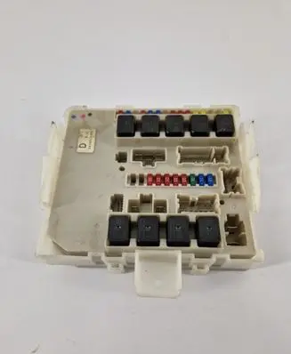 Nissan Pathfinder R51 Fuse module 284B6EB30C