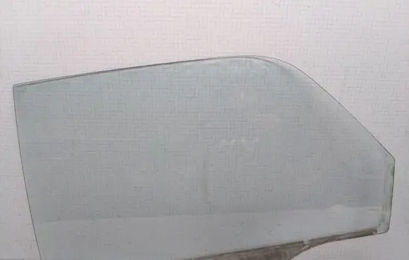 Mazda 323 F Rear door window glass