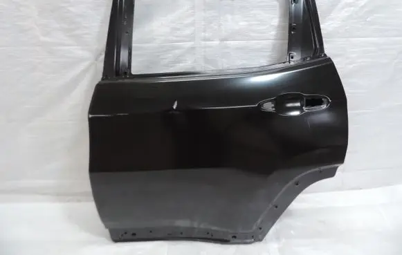 Jeep Cherokee Rear door