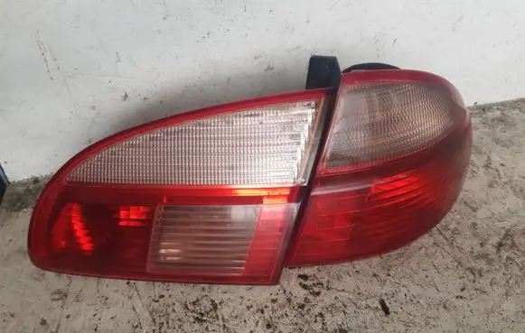 Toyota Avensis T220 Rear/tail lights set 