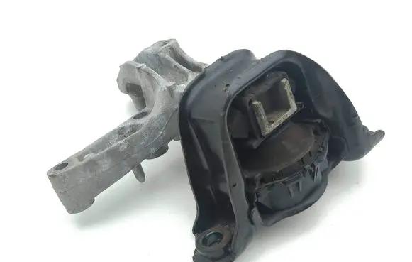 Nissan Qashqai Engine mount bracket 112848459R