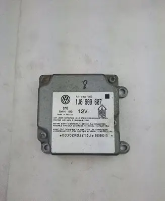 Volkswagen PASSAT B5 Airbag control unit/module 1J0909607 5WK4199