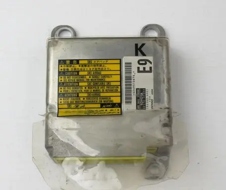 Toyota Prius (XW20) Airbag control unit/module 8917047390