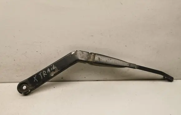 Nissan X-Trail T30 Rear wiper blade arm