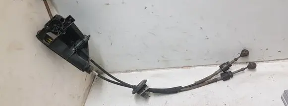 Peugeot Partner Gear shifter/selector 96833489B 3833489D