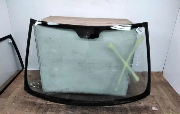 Fiat Ducato Front windscreen/windshield window 