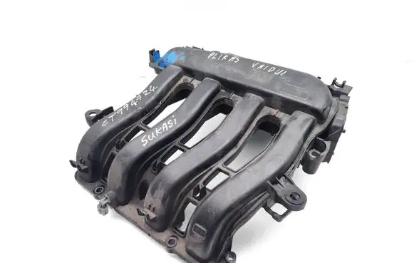 Renault Megane III Intake manifold 8200647713 62774LS