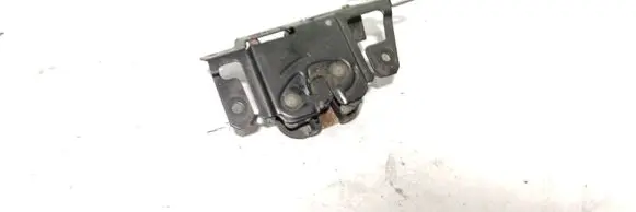 Loading door lock
