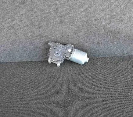 Opel Meriva B Wiper motor 0390243009