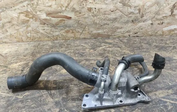 Nissan Tiida C11 Engine coolant pipe/hose