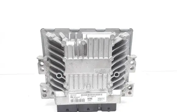 Ford Kuga I Engine control unit/module 8V4112A650AE