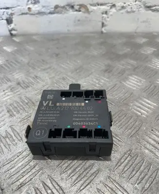 Mercedes-Benz E W212 Door control unit/module A2129004402