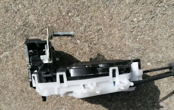 Subaru XV II Rear door lock M16RAS