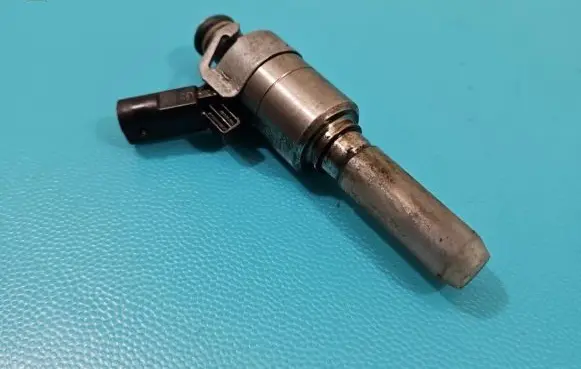 Audi A4 S4 B8 8K Fuel injector 0261500074 IMPRK1404014