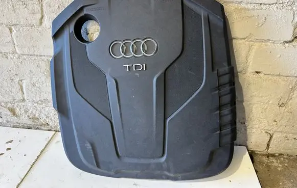 Audi A6 S6 C7 4G Engine cover (trim) 04L103925D