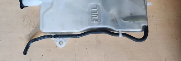Mazda 2 Coolant expansion tank/reservoir S55415351 KF336