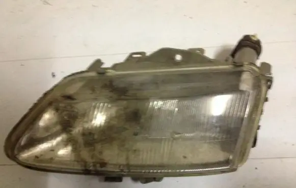 Renault Laguna I Headlight/headlamp 13996500li