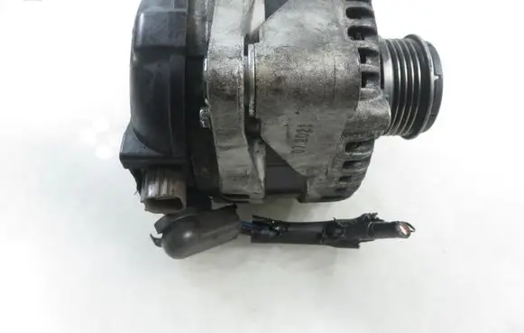 Toyota RAV 4 (XA20) Generator/alternator 
