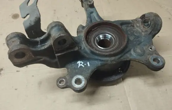 Peugeot 308 Front wheel hub spindle knuckle