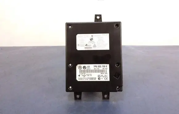 Volkswagen PASSAT B7 Voice control module 7P6035730E
