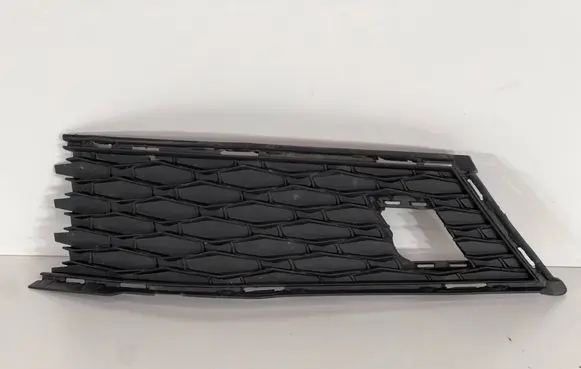 Skoda Karoq Front bumper lower grill 57A807367A
