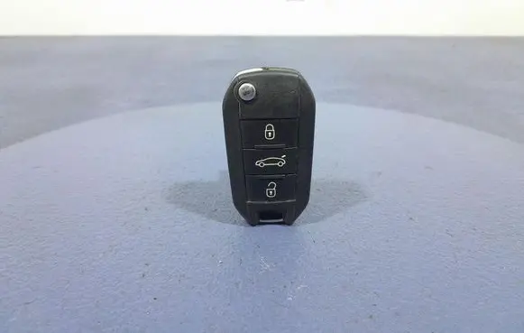 Citroen C5 Ignition lock 9812113680