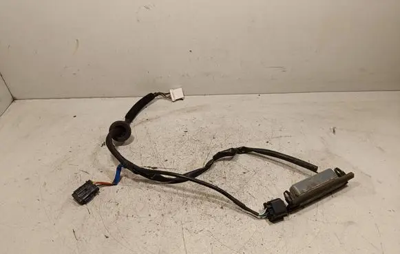 KIA Sorento Tailgate/trunk/boot open switch 