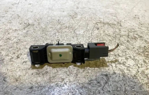Chrysler Pacifica Airbag deployment crash/impact sensor 04671779AB 100603 31855500