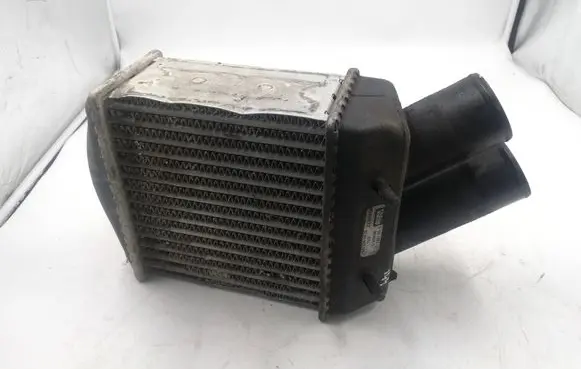 Renault Scenic I Intercooler radiator 8200047162 867634C TA1073