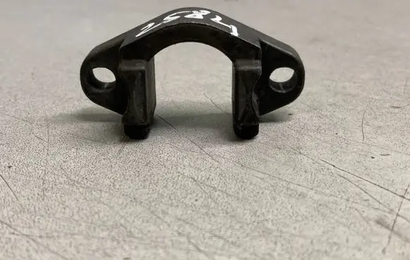 BMW 5 E60 E61 Fuel Injector clamp holder