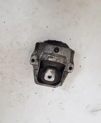 Audi Q5 SQ5 Engine mount bracket