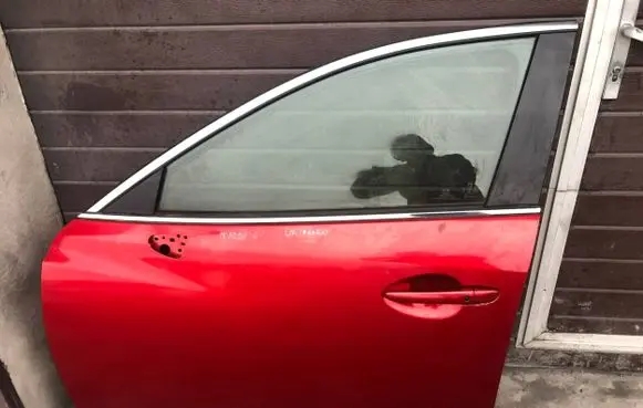 Mazda 6 Front door