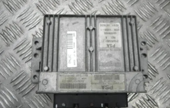 Citroen Xsara Picasso Engine control unit/module 9642616780