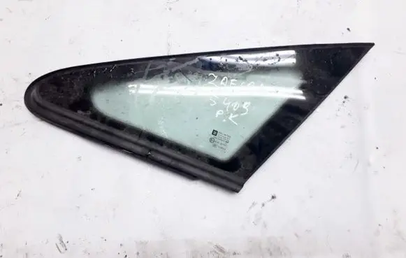 Opel Zafira B Front triangle window/glass 