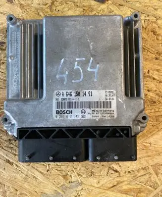 Mercedes-Benz C W203 Engine control unit/module A6461501491 1039S00000 0281012342