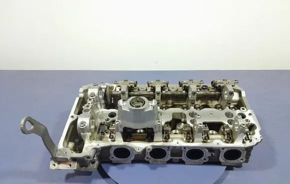 BMW M5 Engine head 8605013