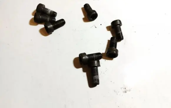 BMW 5 GT F07 Nuts/bolts 