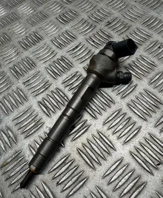 Volkswagen Golf VII Fuel injector 04L130277G 0445110477