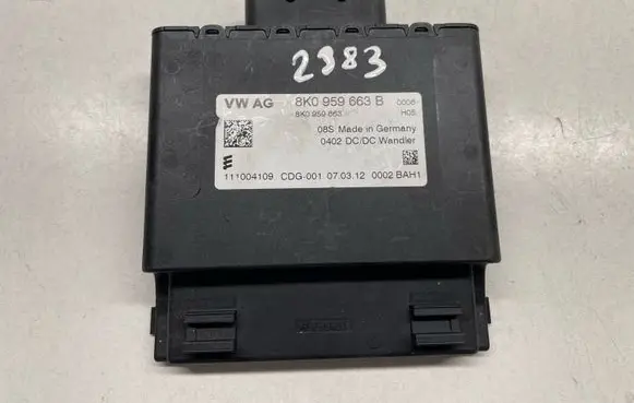Audi A5 8T 8F Voltage converter/converter module 8K0959663B