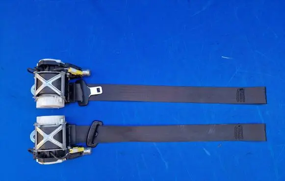Alfa Romeo Brera Front seatbelt 33055166 33054014B 33055165