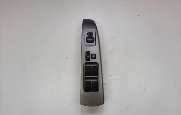 Toyota Prius (XW20) Electric window control switch 8482047050
