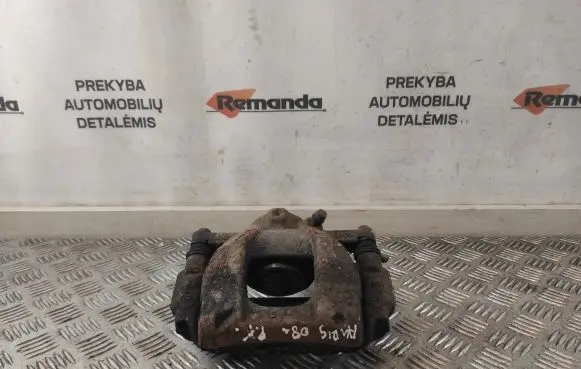 Toyota Auris 150 Front brake caliper
