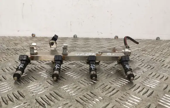 Opel Zafira C Fuel injectors set 0280151366 0280158205