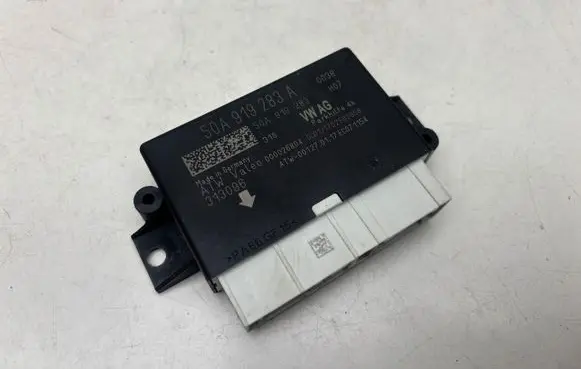 Seat Leon (5F) Parking PDC control unit/module 5QA919283A 5QA919283