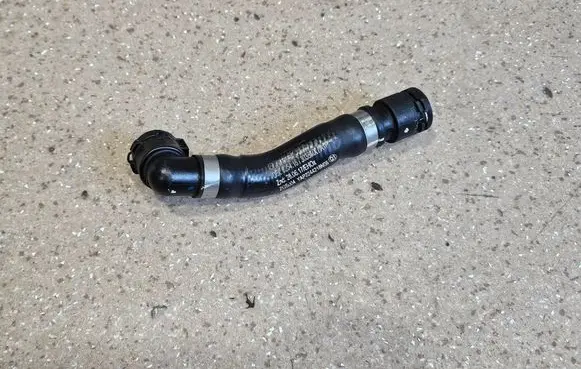 Mercedes-Benz GLE W167 Engine coolant pipe/hose A1675012000