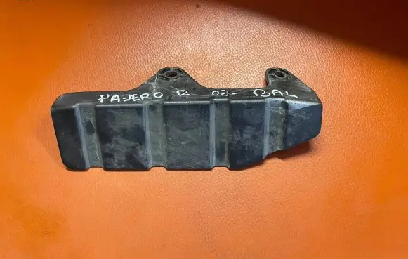 Mitsubishi Pajero Headlight part 