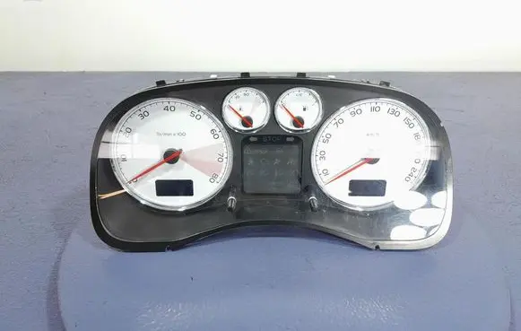 Speedometer (instrument cluster)