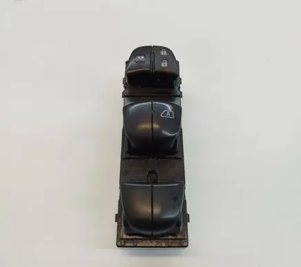 Nissan X-Trail T32 Electric window control switch